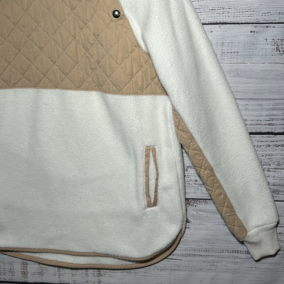 Abercrombie & Fitch Asymmetrical Snap Up Fleece Sweatshirt White and Tan Small - Picture 7 of 16